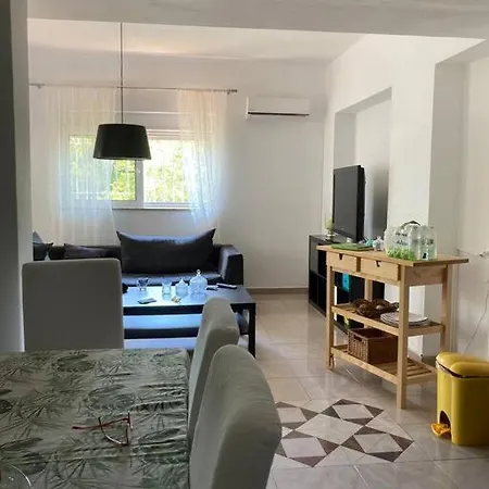 3 Bedrooms Beautiful Comfortable Apartment In Rodos Town Rhodes City Exterior photo